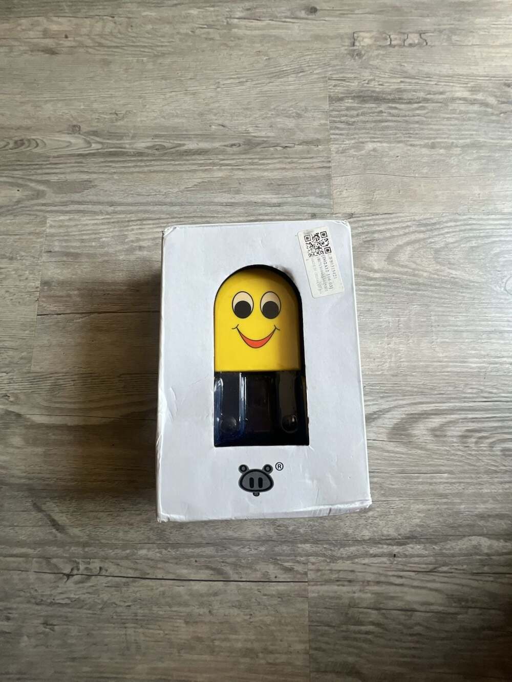 Ezfli E1 Dancing Robot Bluetooth Speaker Speaker